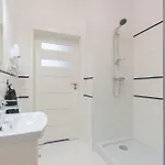 Room, Aleja Niepodleglosci 148, Center, Sgh, Pole Mokotowskie * Warschau