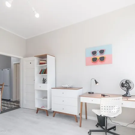 Apartamento Room, Aleja Niepodleglosci 148, Center, Sgh, Pole Mokotowskie
